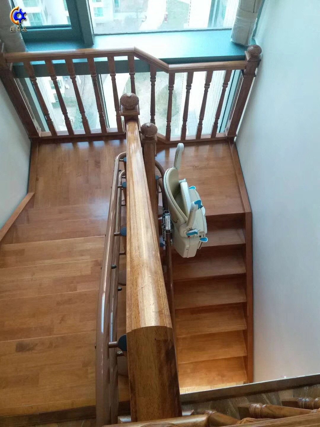 斜掛式座椅電梯