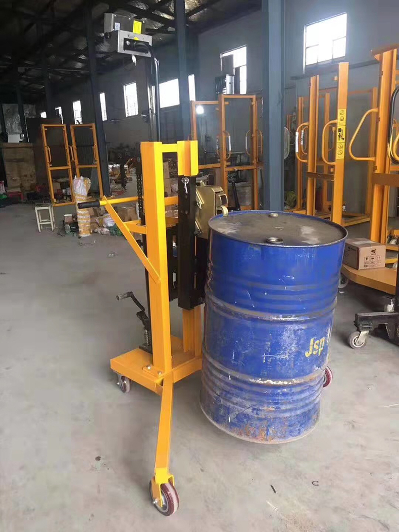 直角型油桶搬運(yùn)車(chē)